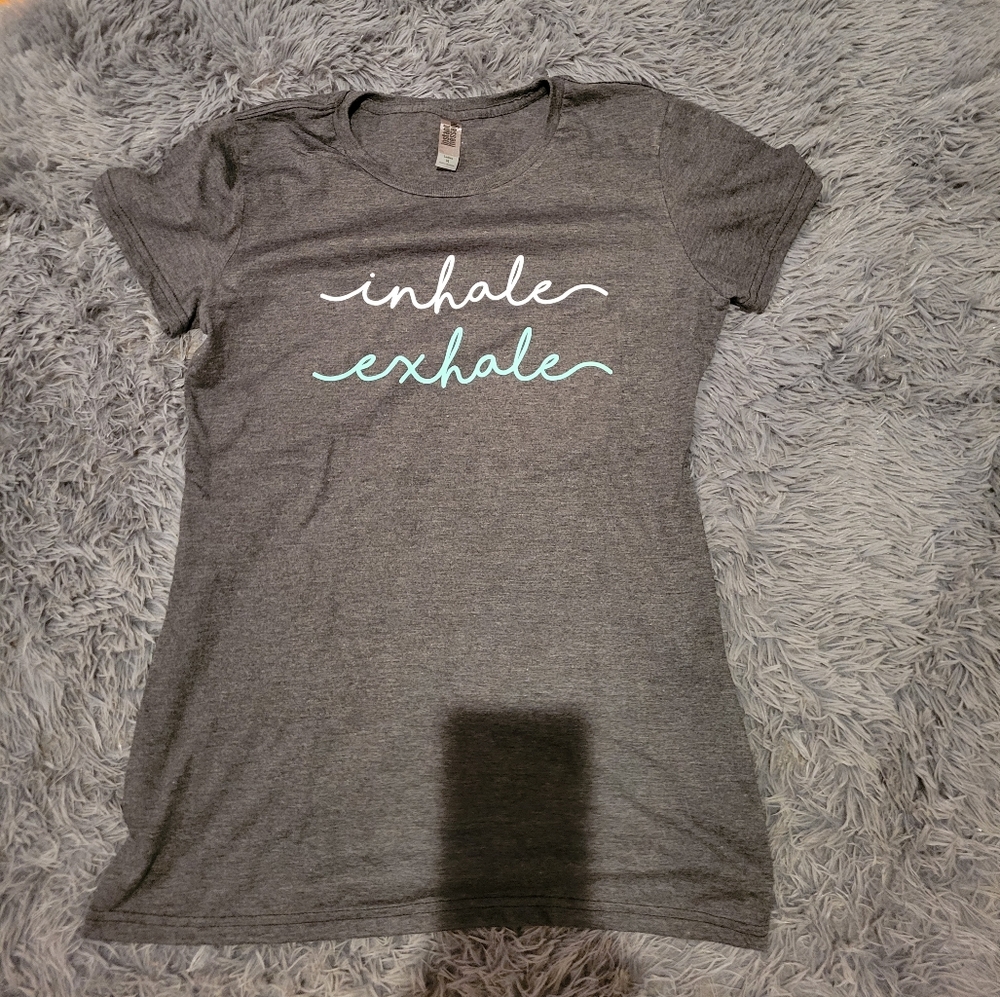 Women's fitted T-shirt